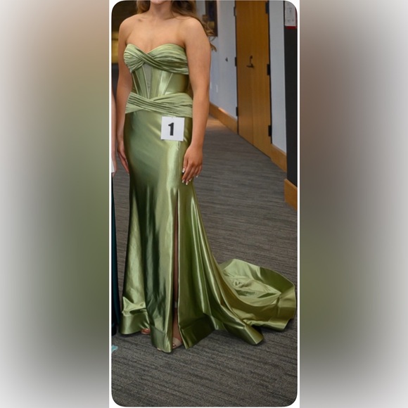 Sherri Hill Green Strapless Prom Dress - Picture 1 of 8